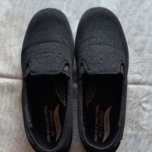 Skechers Women Black Slip-On Sneakers Size 8